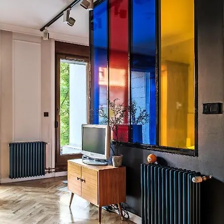 Design Free Parking And Wi Fi *