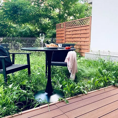 Апартаменты Design Free Parking And Wi Fi Вроцлав